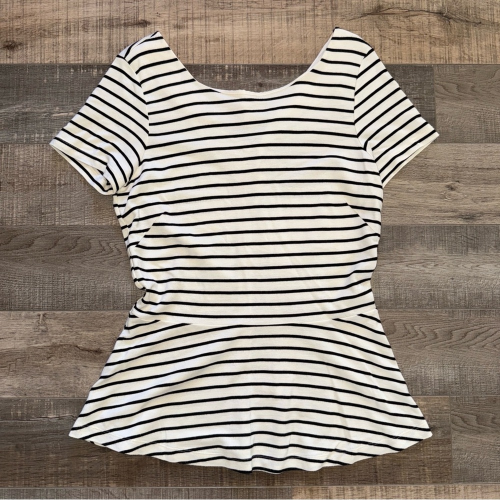 Banana republic Striped Black and White Women's Top size 8